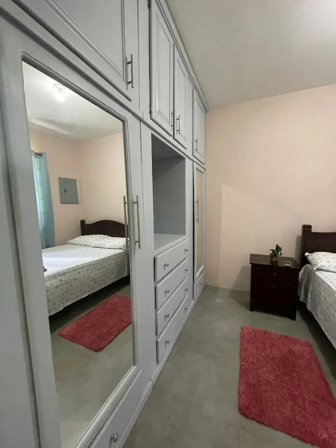El Carmen Apartments Saint Helena ترينيداد وتوباغو