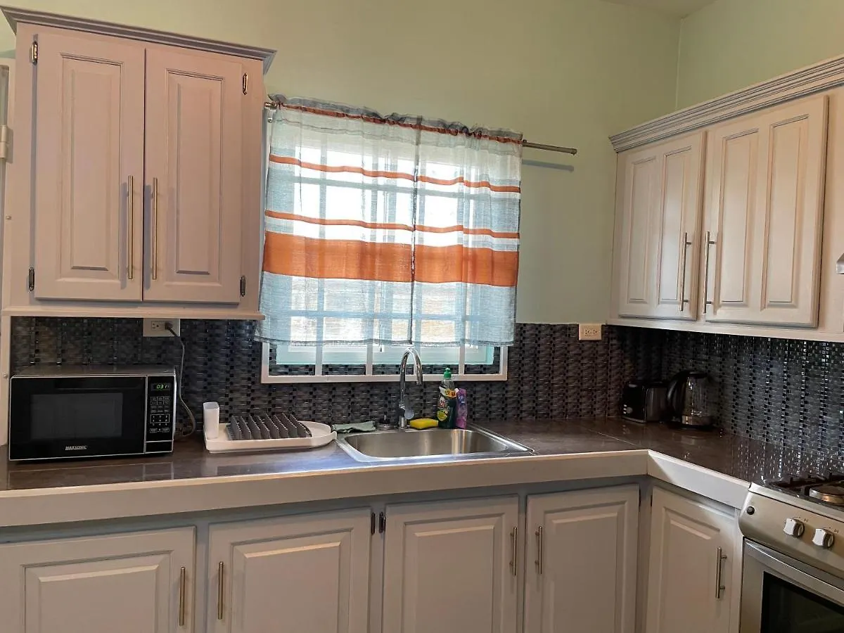 El Carmen Apartments Saint Helena ترينيداد وتوباغو