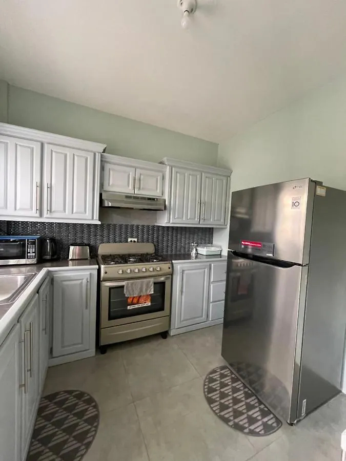 El Carmen Apartments Saint Helena 0*,  ترينيداد وتوباغو